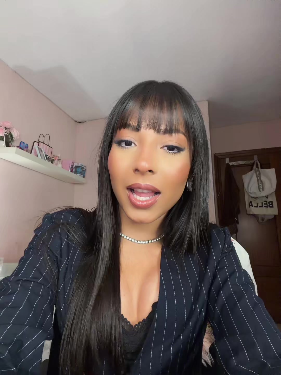 @Ashley Lucia🤪🖤🔥