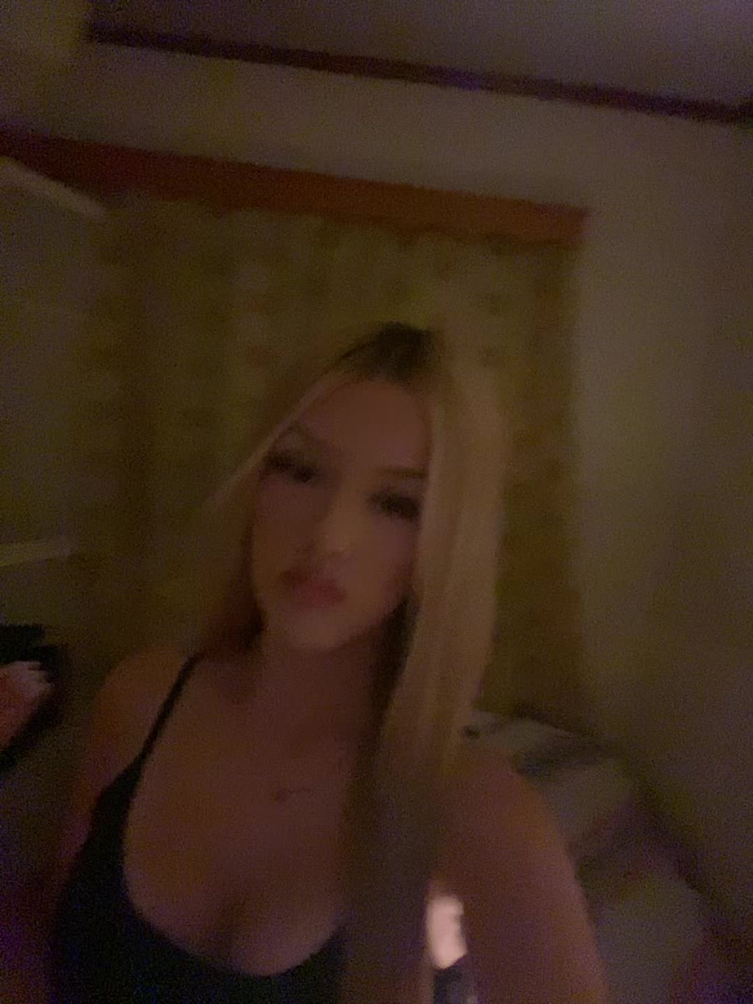 @𝒫