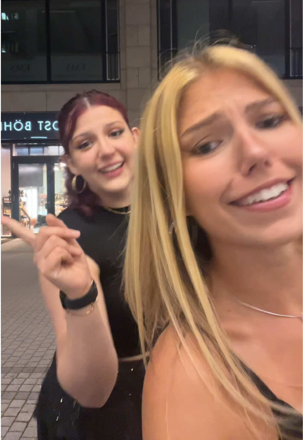 @sinaangelina