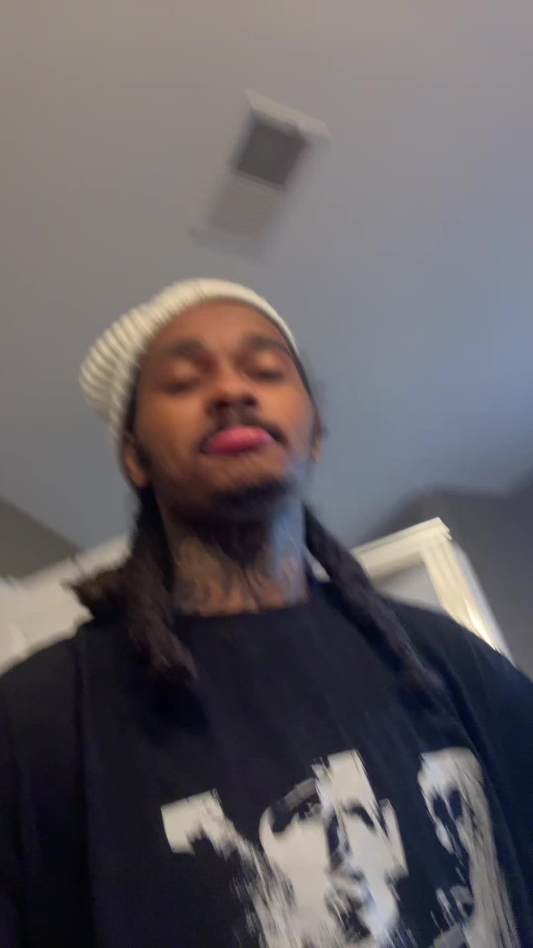 @🎒