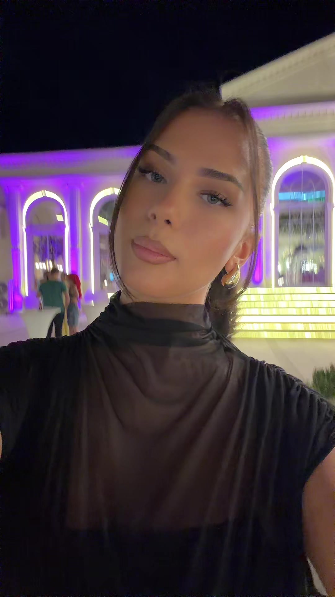 @elina
