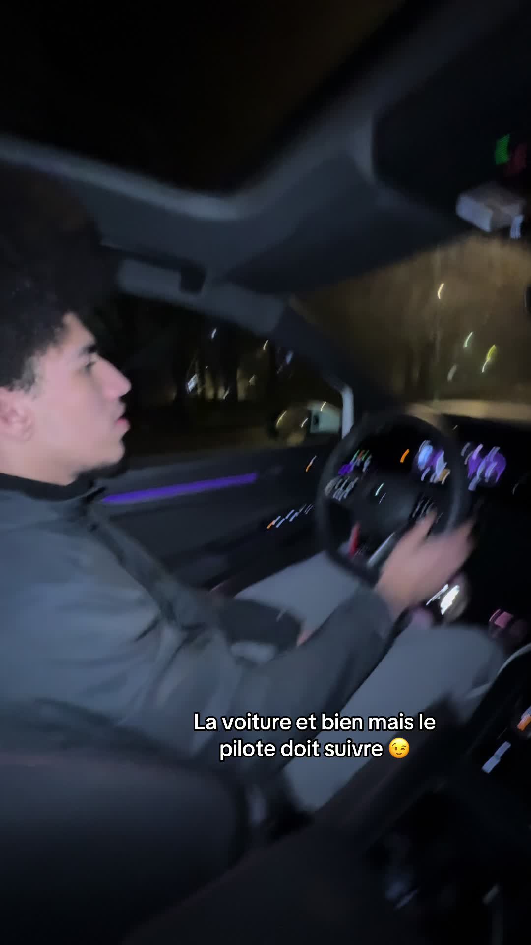 @2T💨