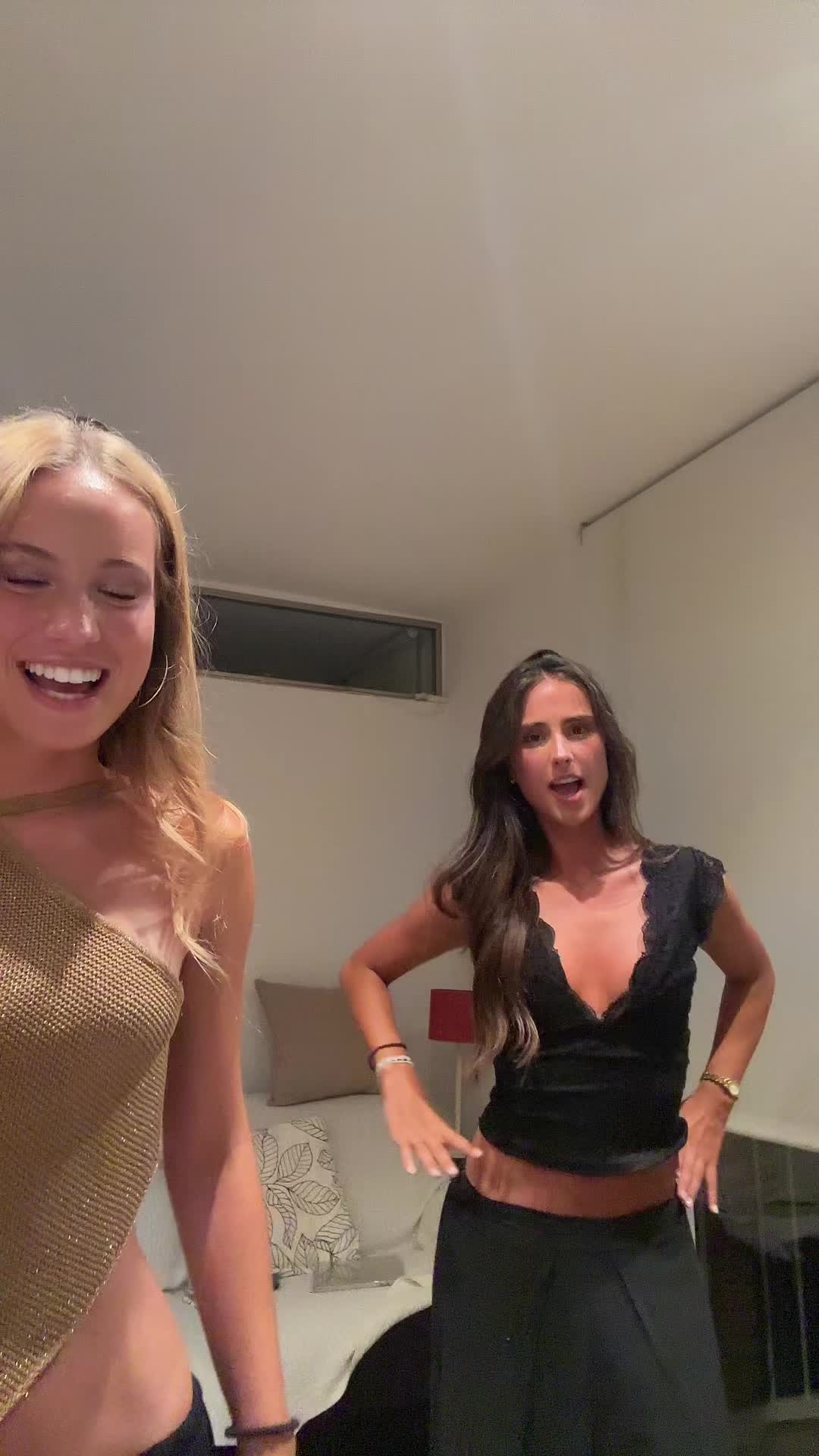 @adriaana