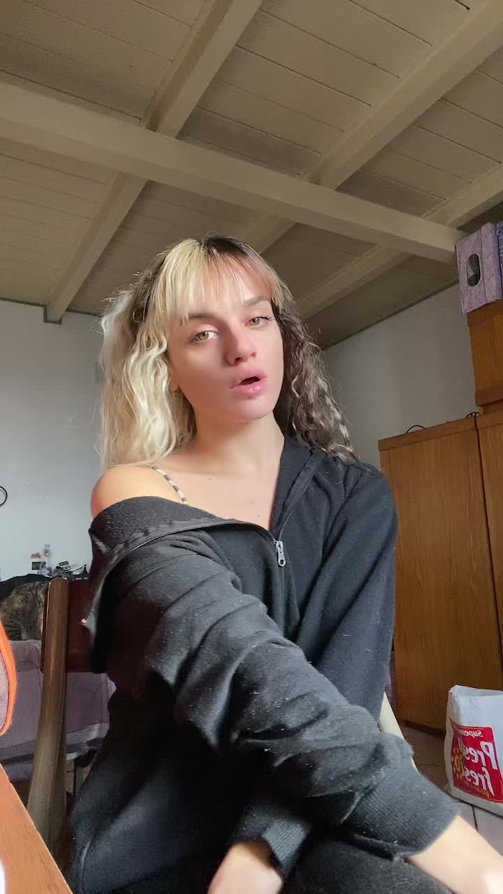 @ale⛈️