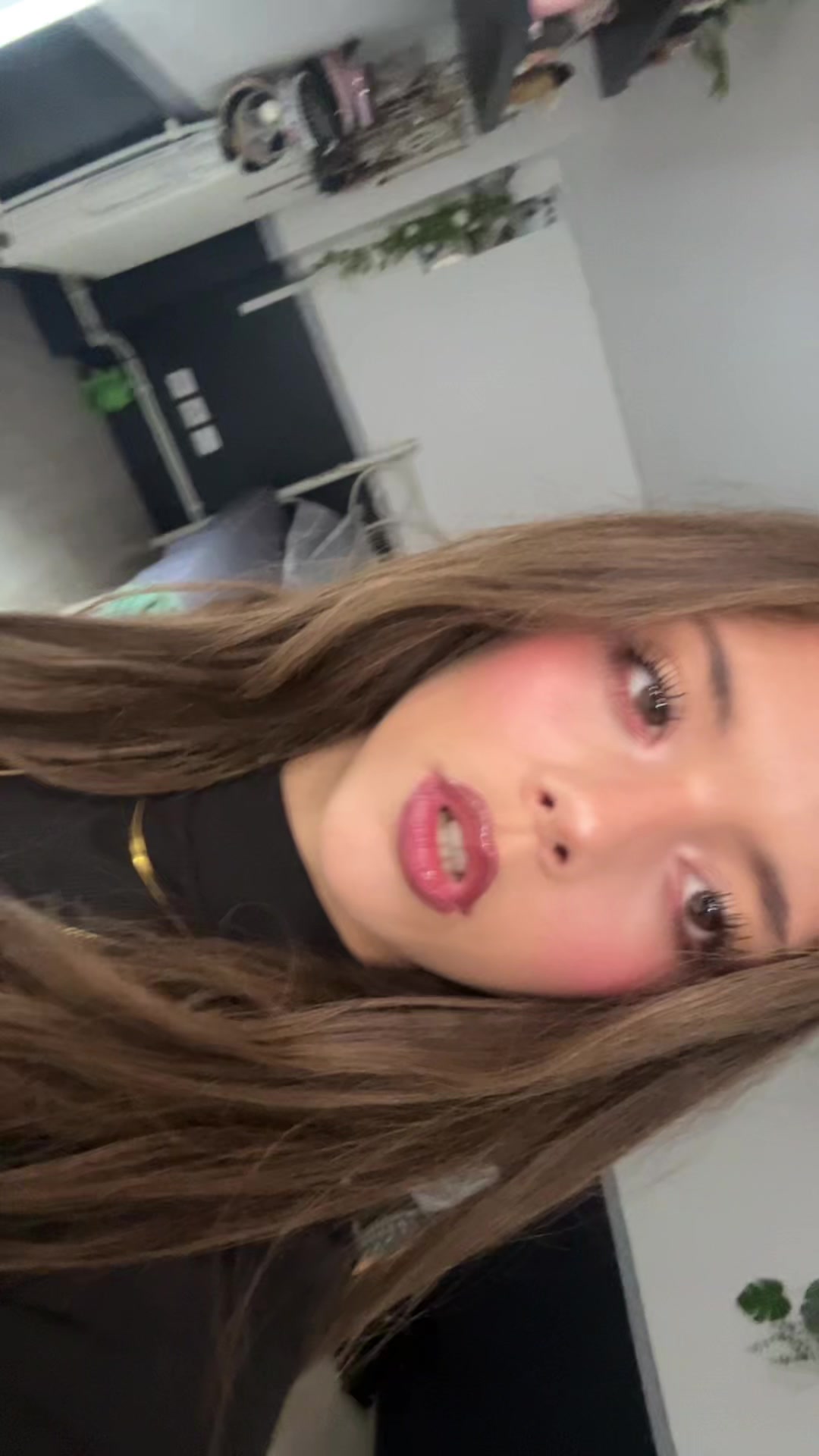@emou🍒