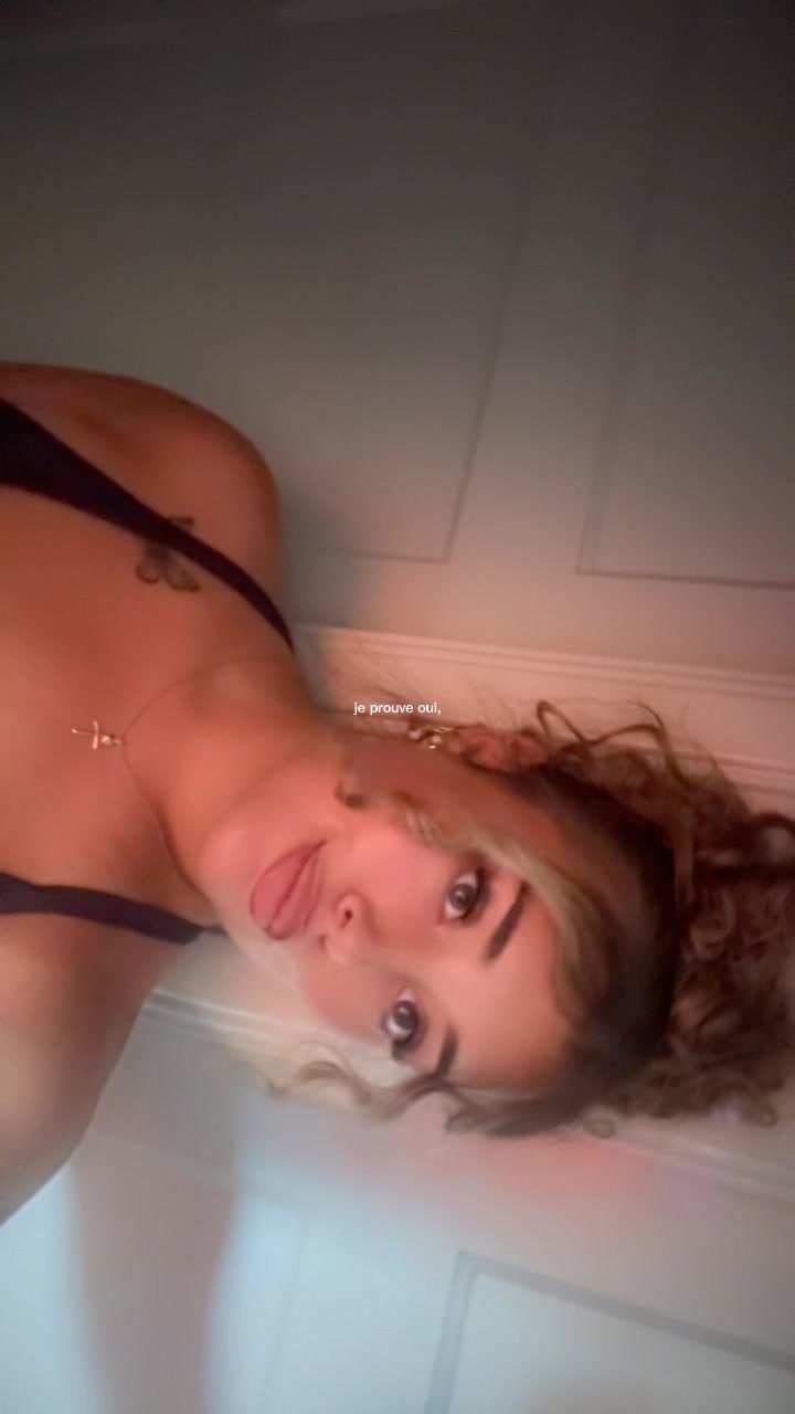@𝐄𝐀𝐌𝐗𝐗🌺