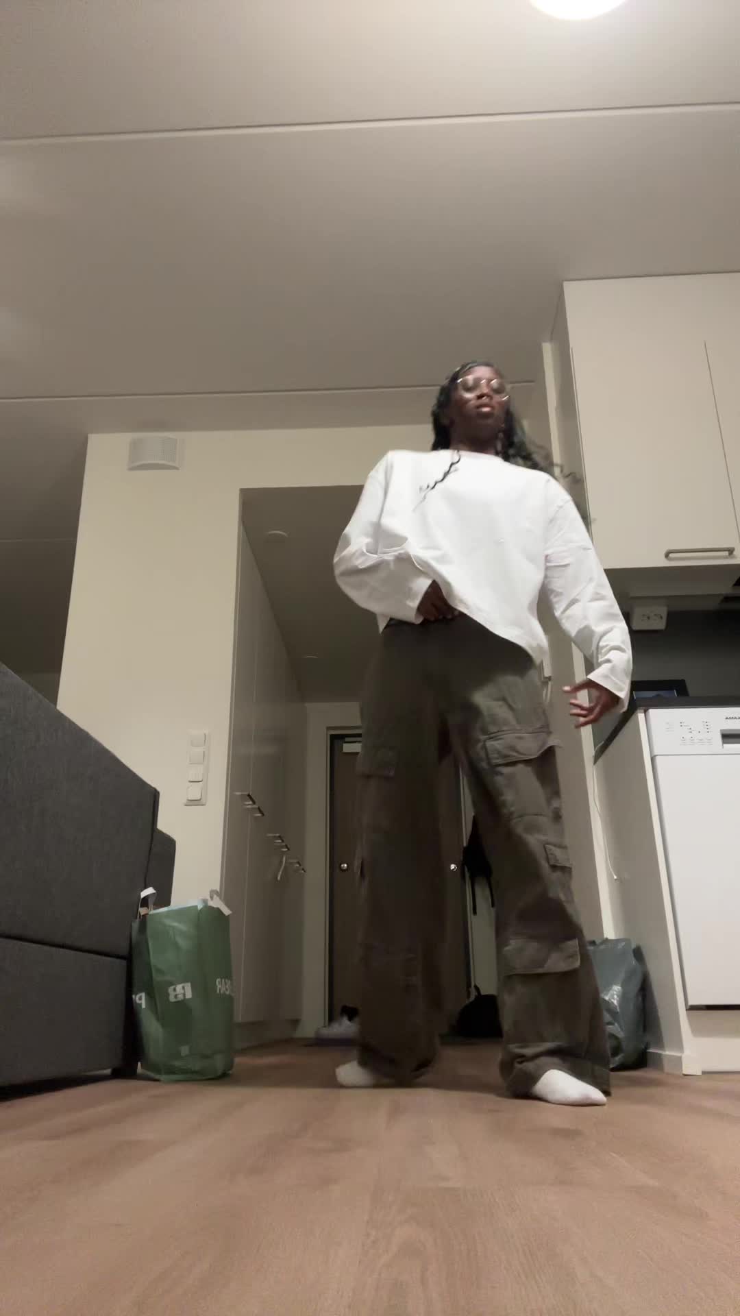 @Kiki
