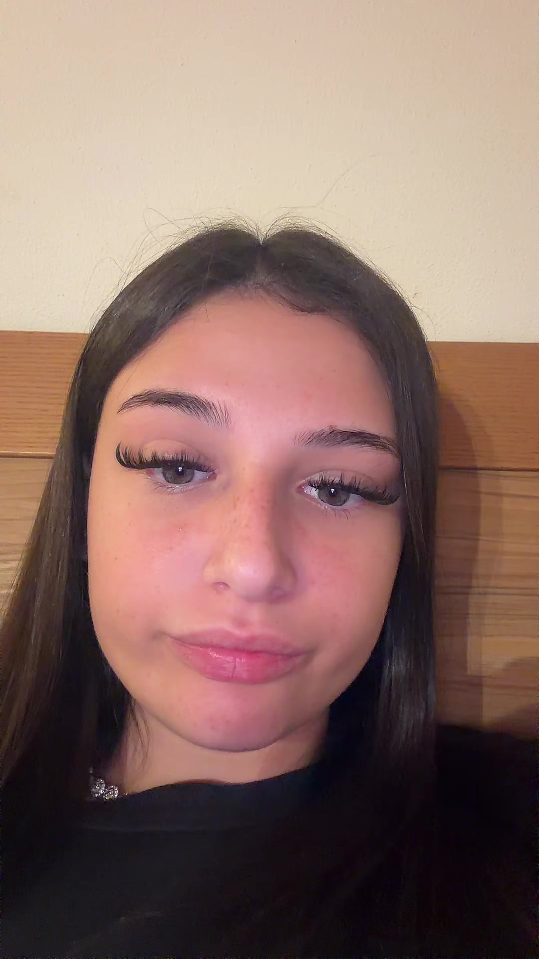 @elisaAAAA