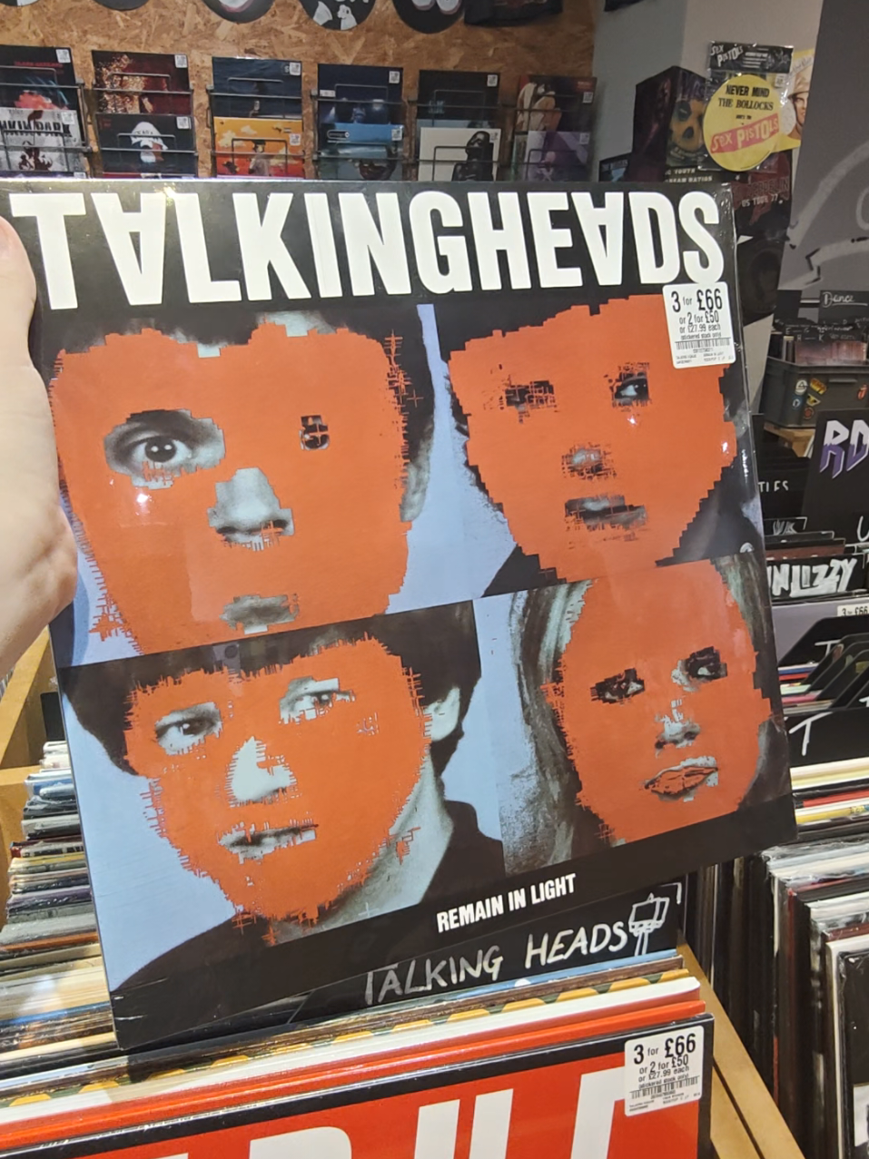 @hmvDunfermline