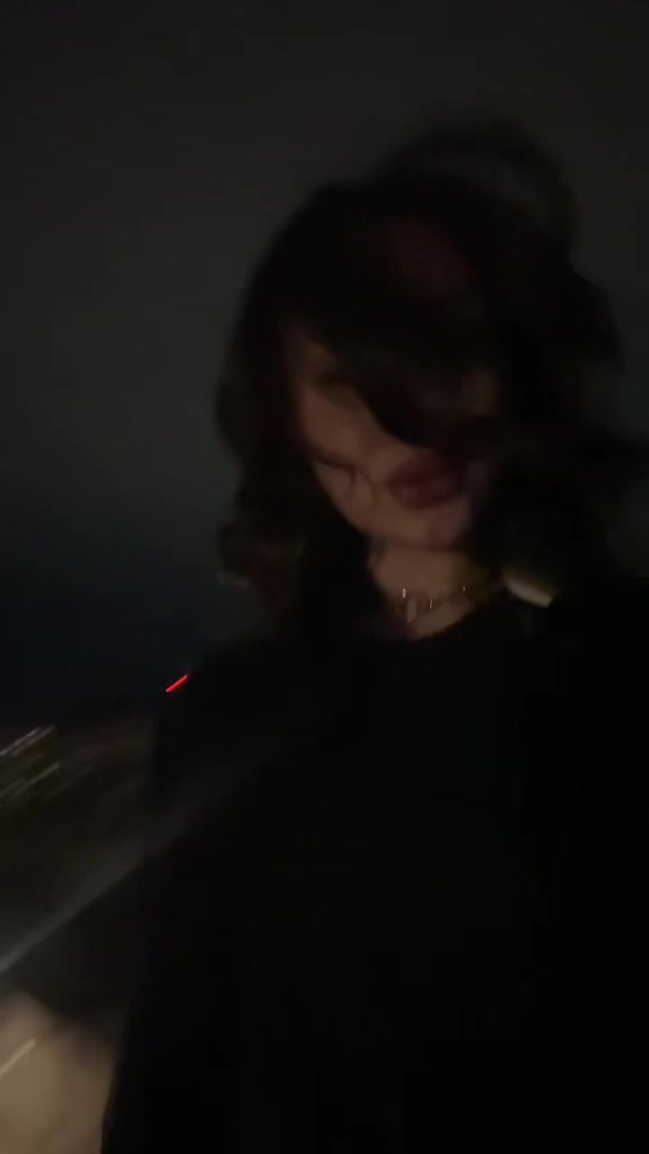 @domi