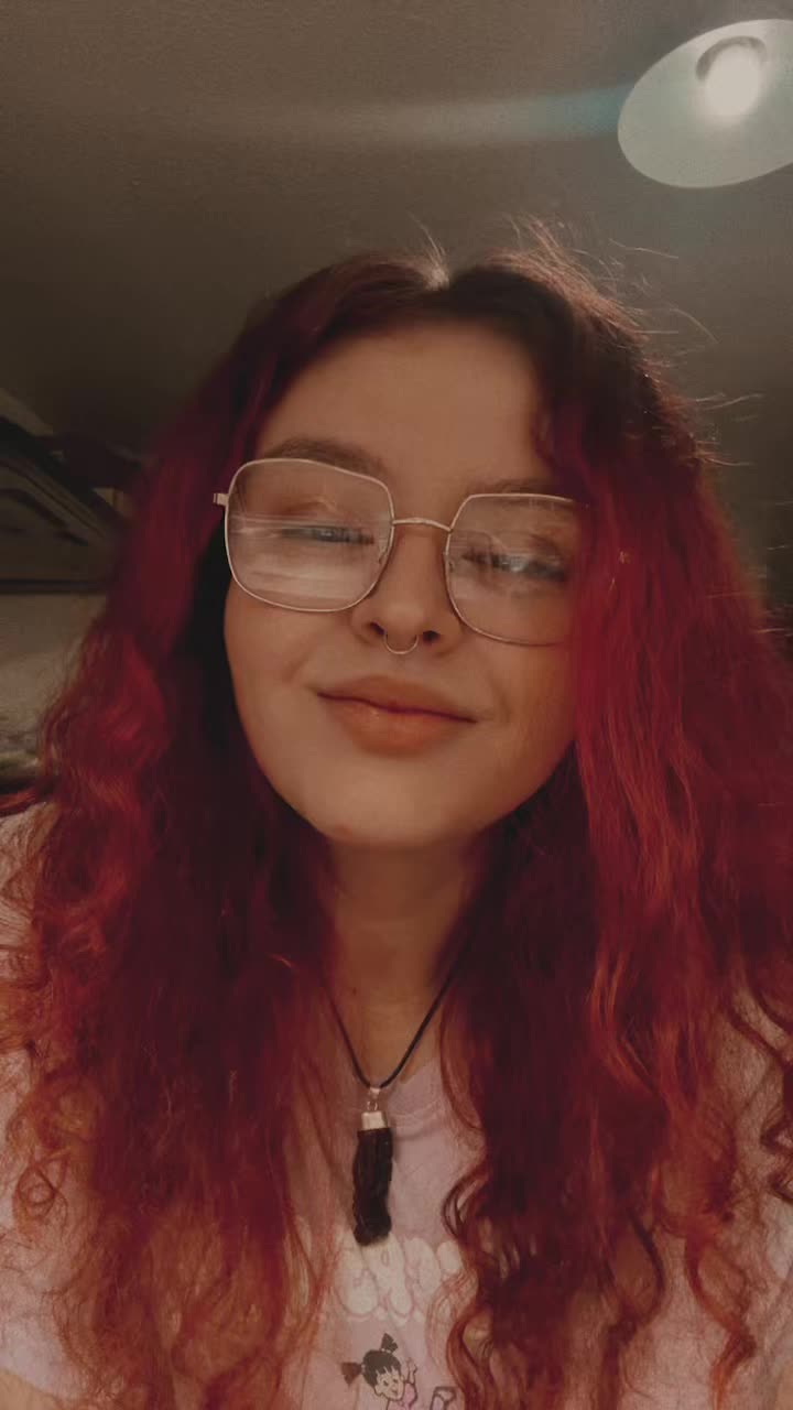 @shesmokesalotx