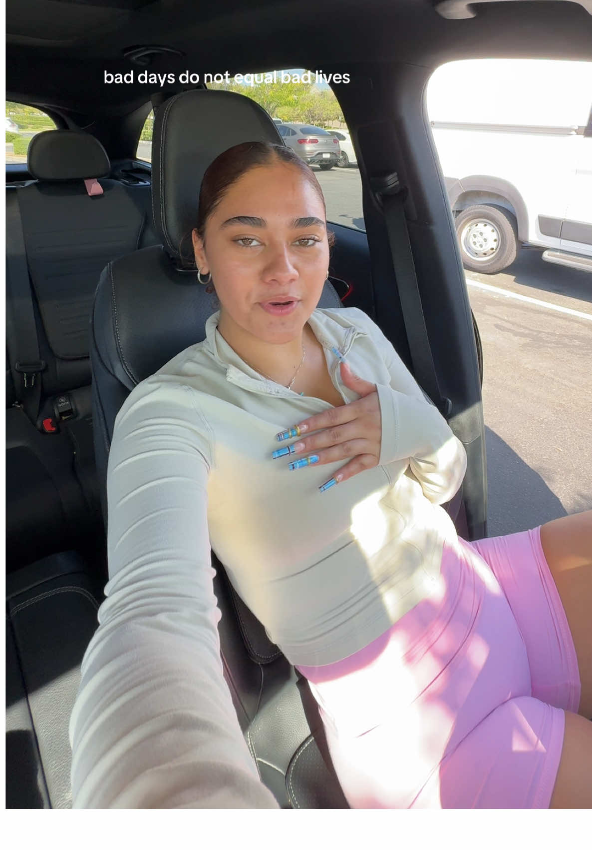 @thealexamontes