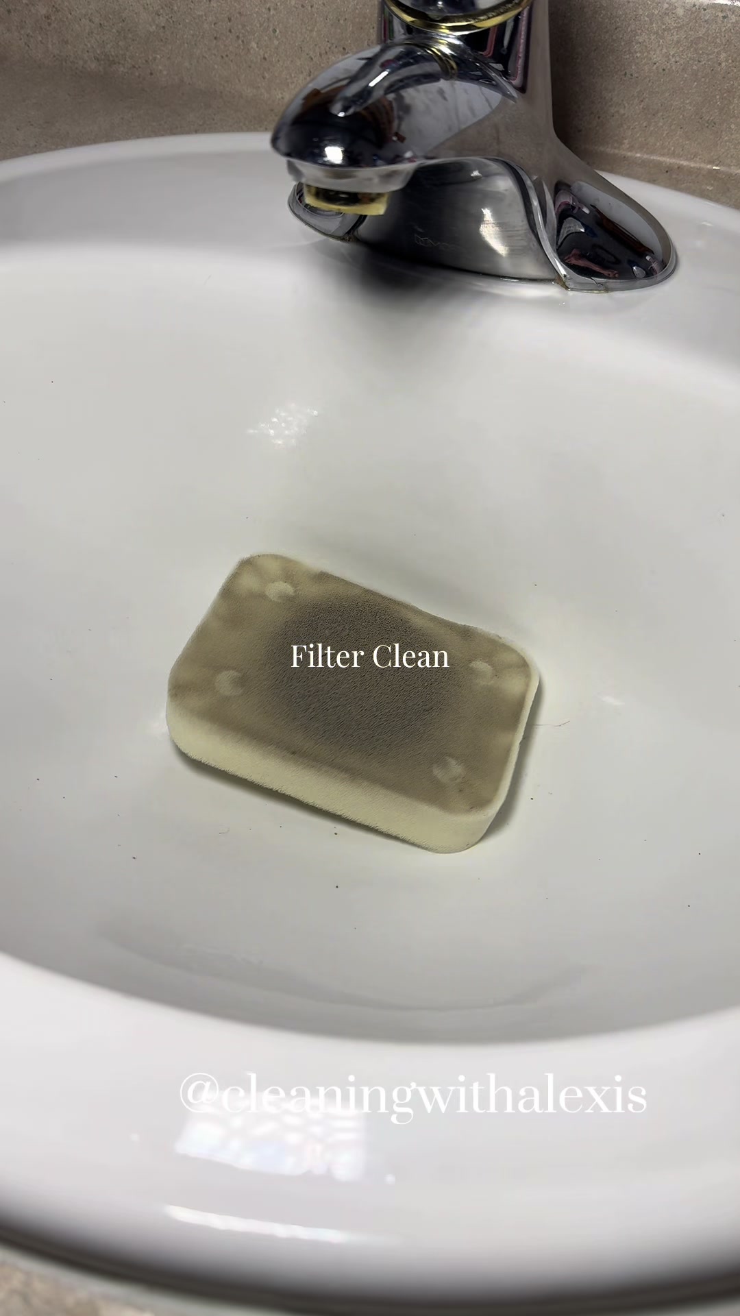 @AlexisCleanASMR