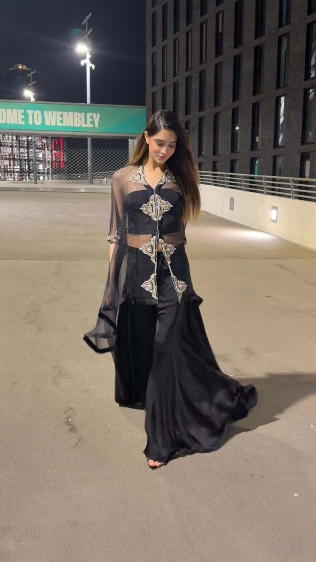 @Jiya 🥀