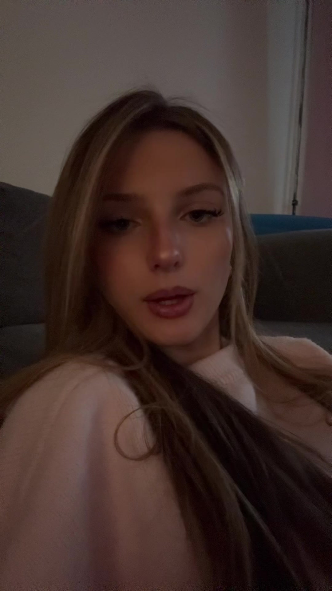 @𝐂𝐡𝐚𝐫𝐥𝐨𝐭𝐭𝐞