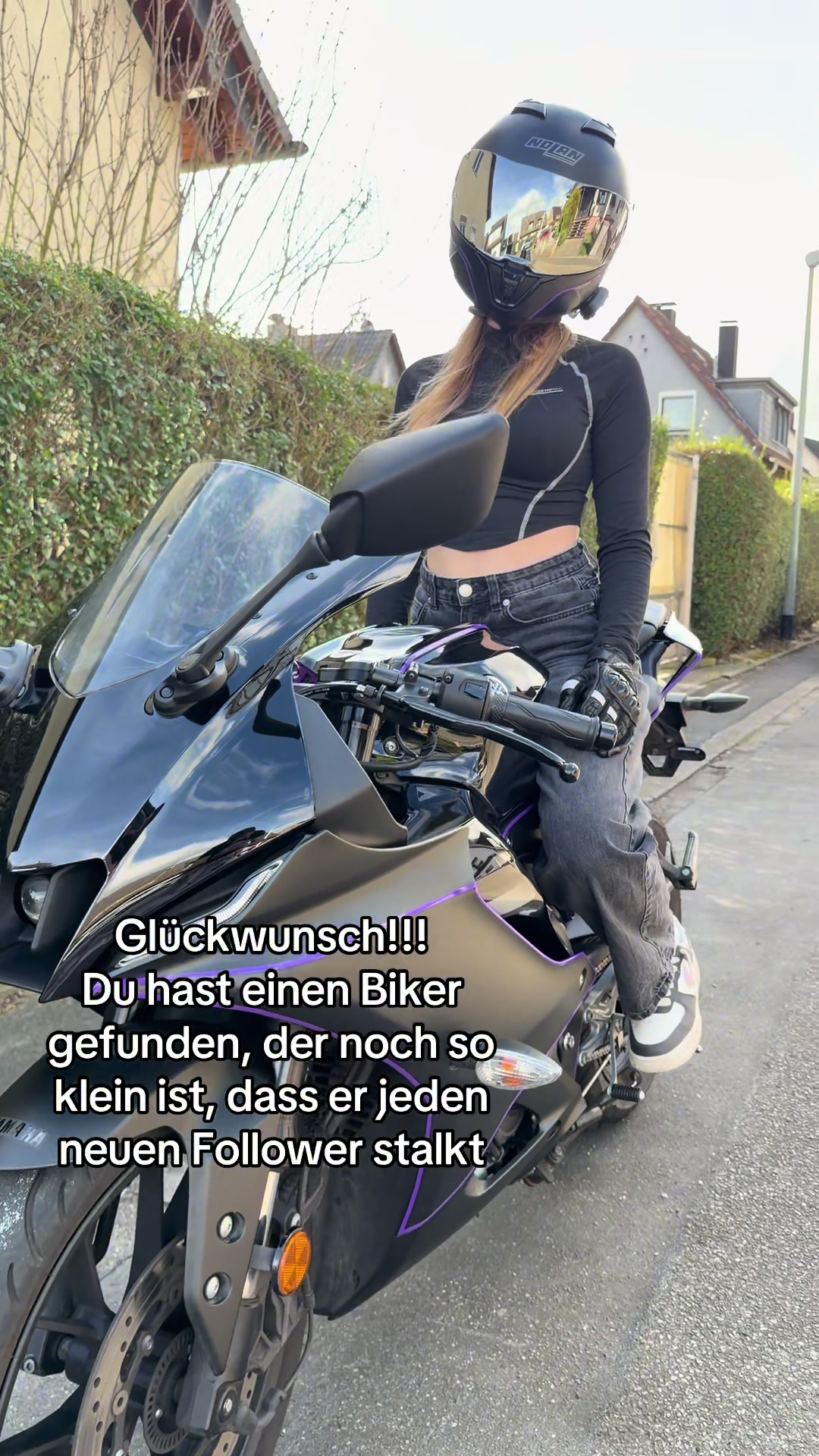 @Bikergirl