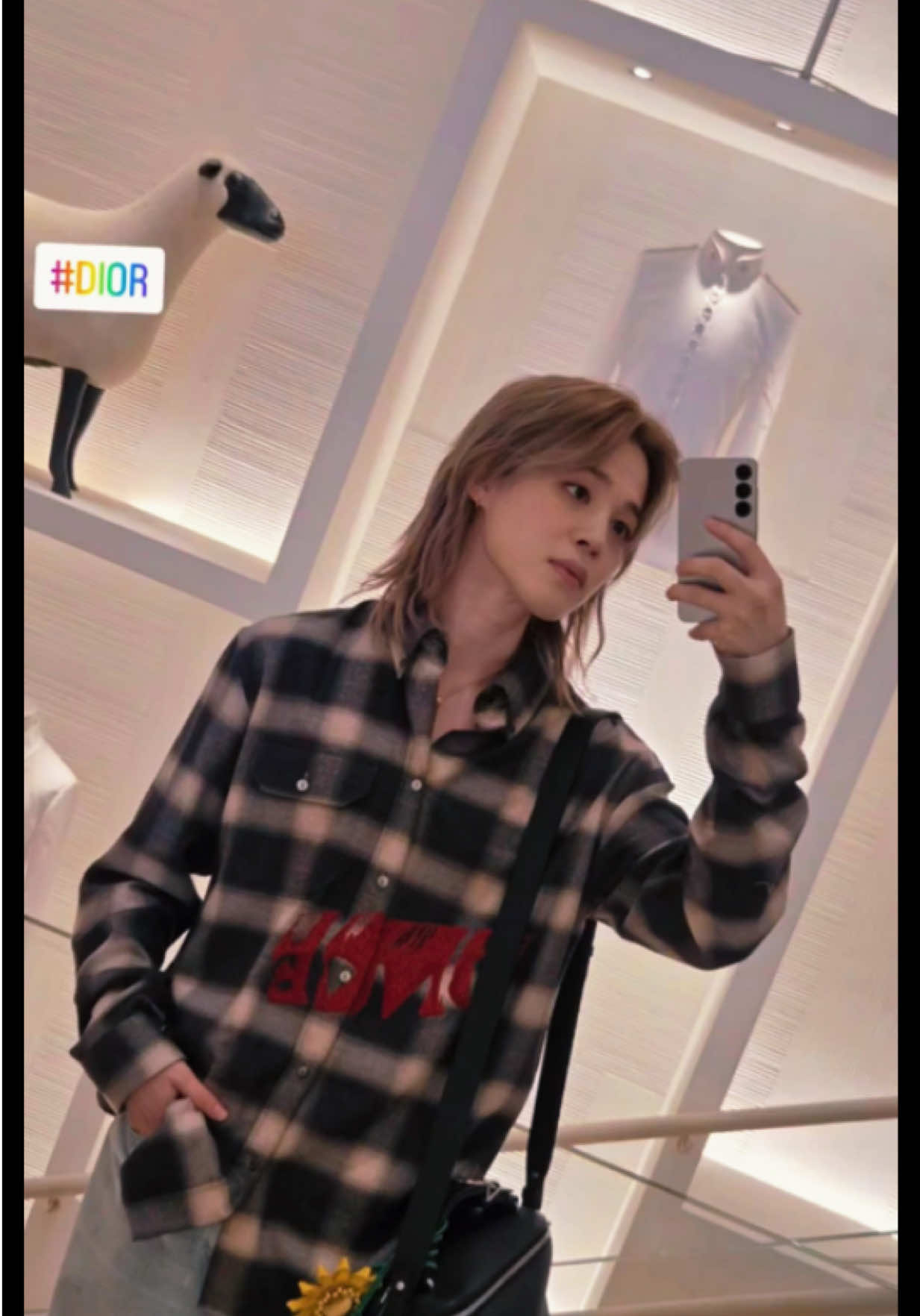 @N⟭⟬ИϽY
