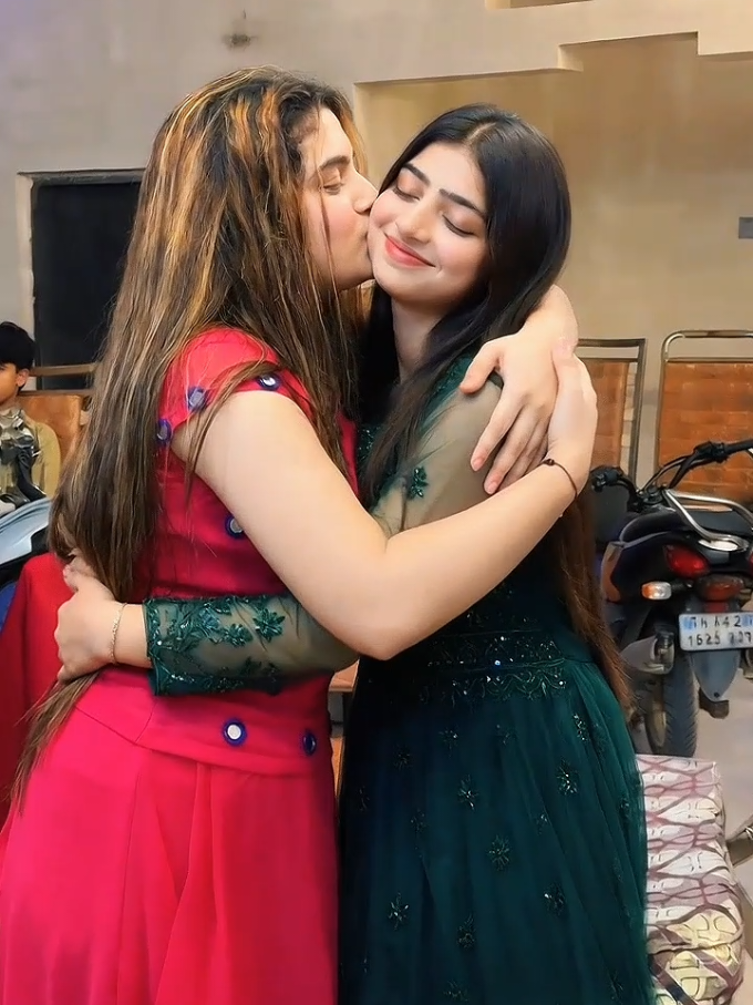 @Pinky Khan