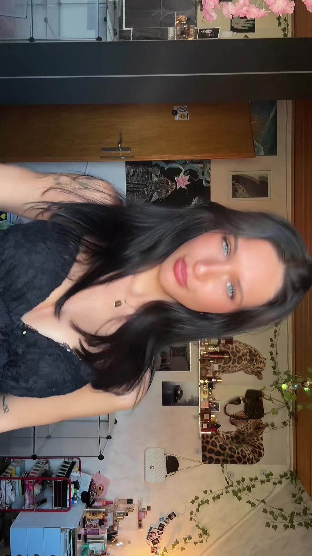 @Iris