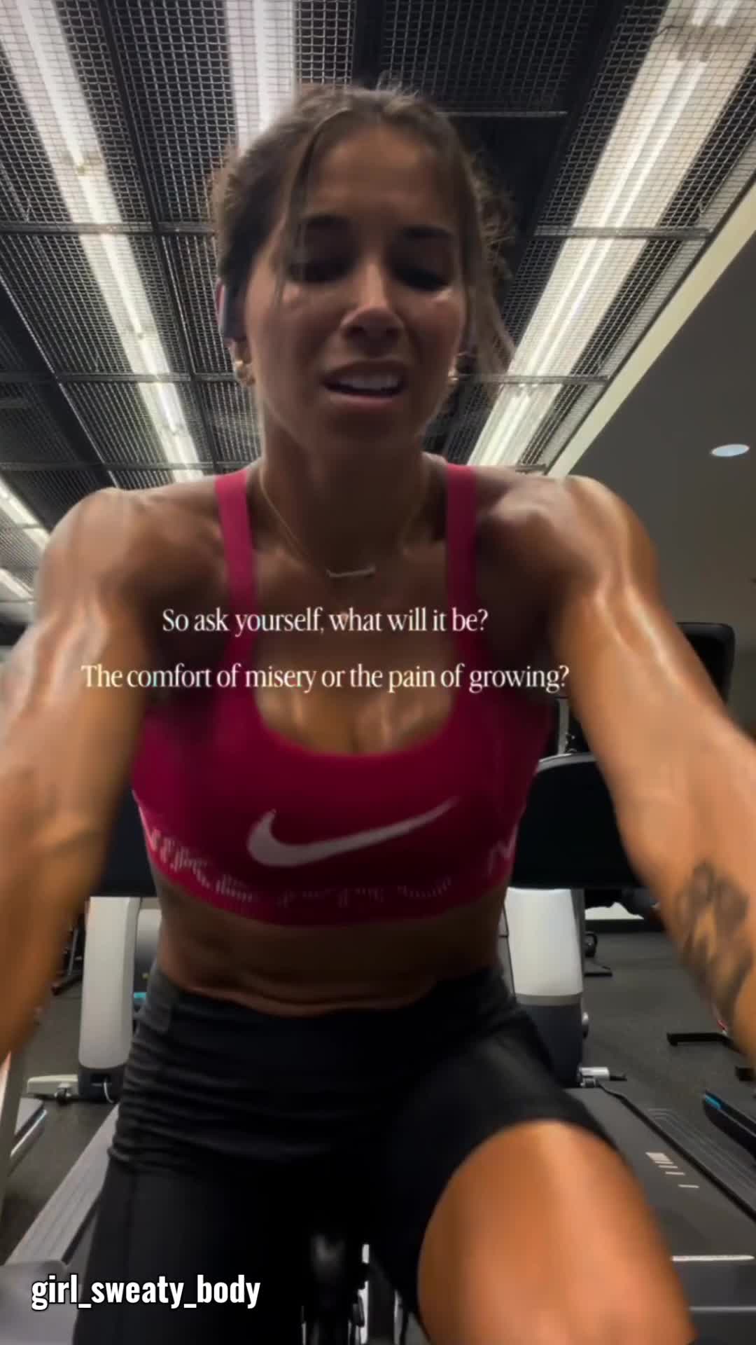 @girl_sweaty_body