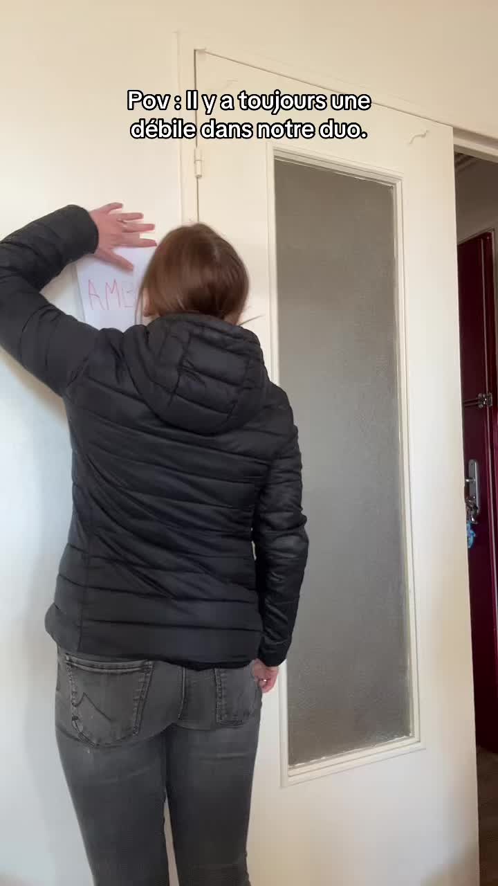 @Kelly_Ren&eacute;