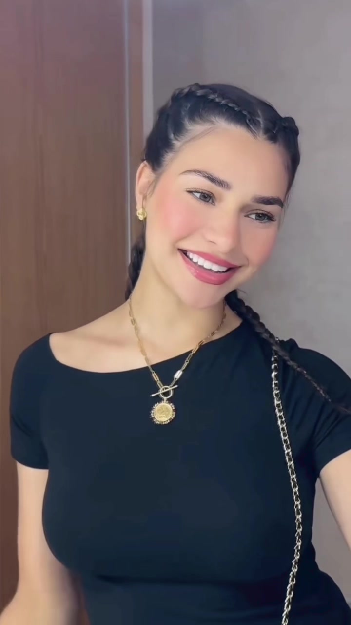 @farah_elkhalifi1