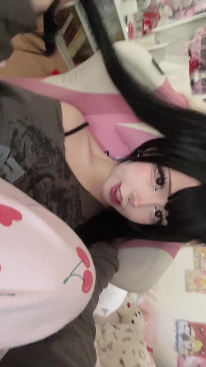 @pikkujanica