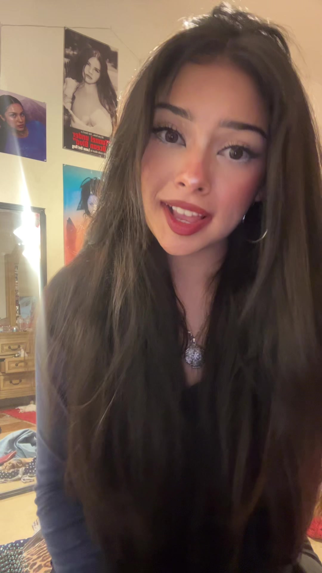@hi