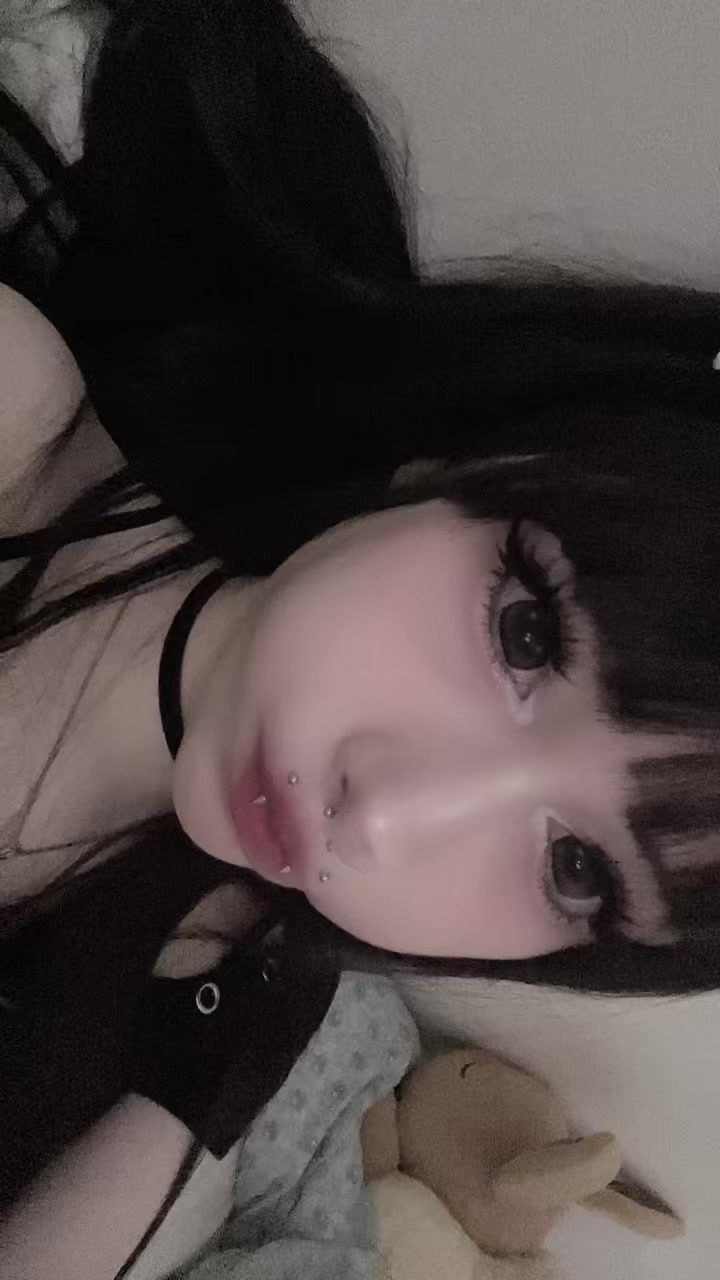 @𝑓𝑟𝑎𝑔𝑖𝑙𝑒 𝑑𝑜𝑙𝑙 ᛪ༙