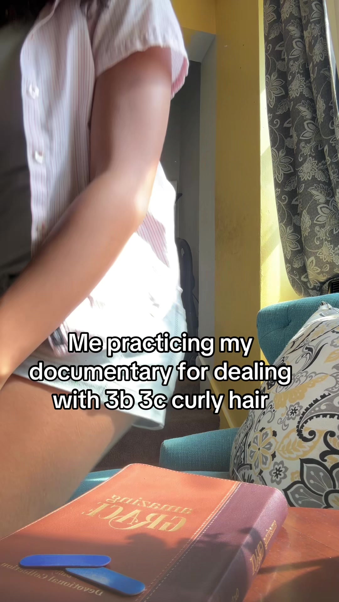 @Curlsbyhana