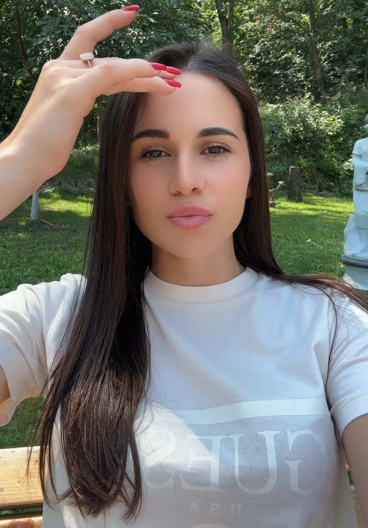 @Ella