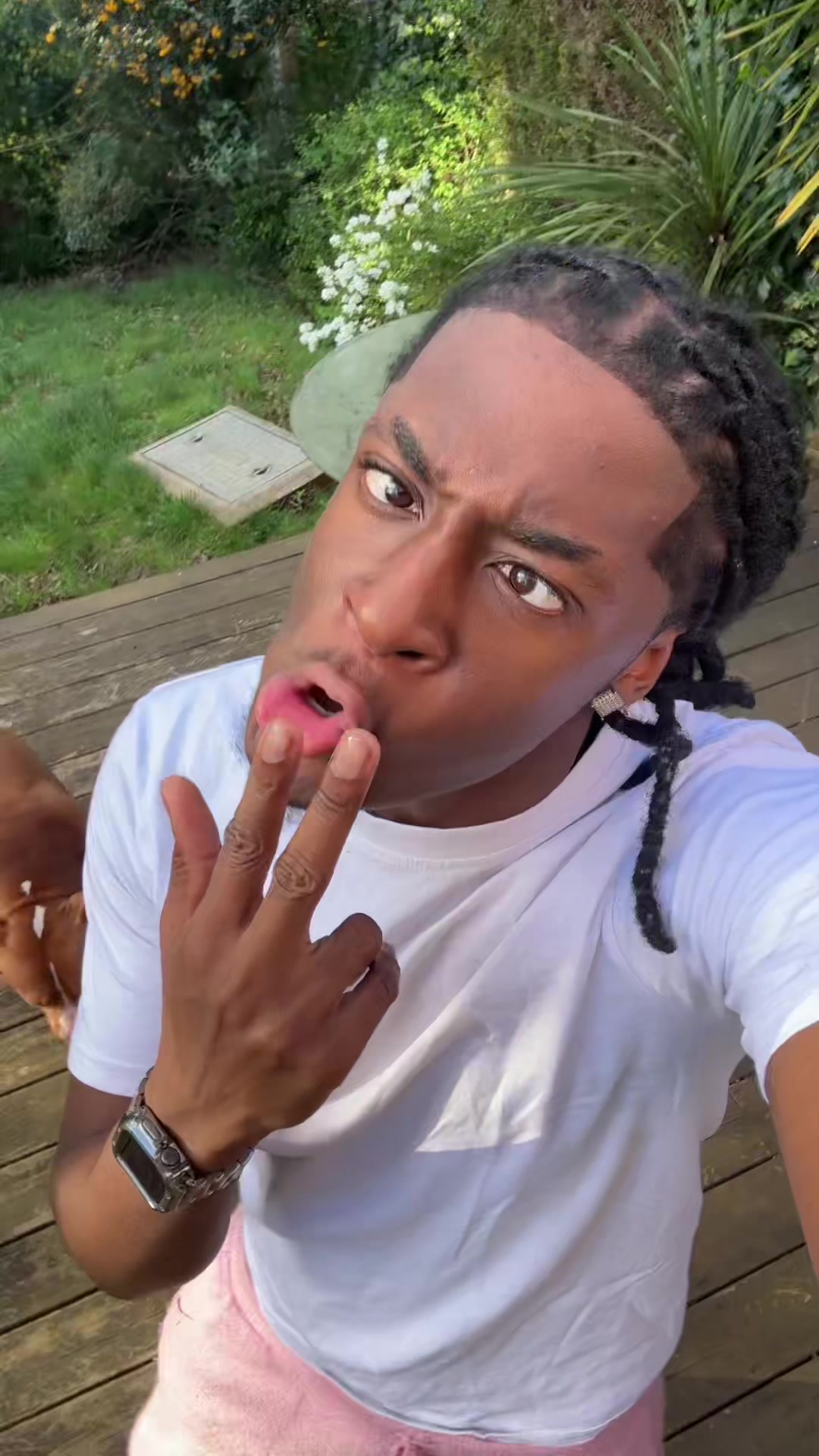 @WhyDee