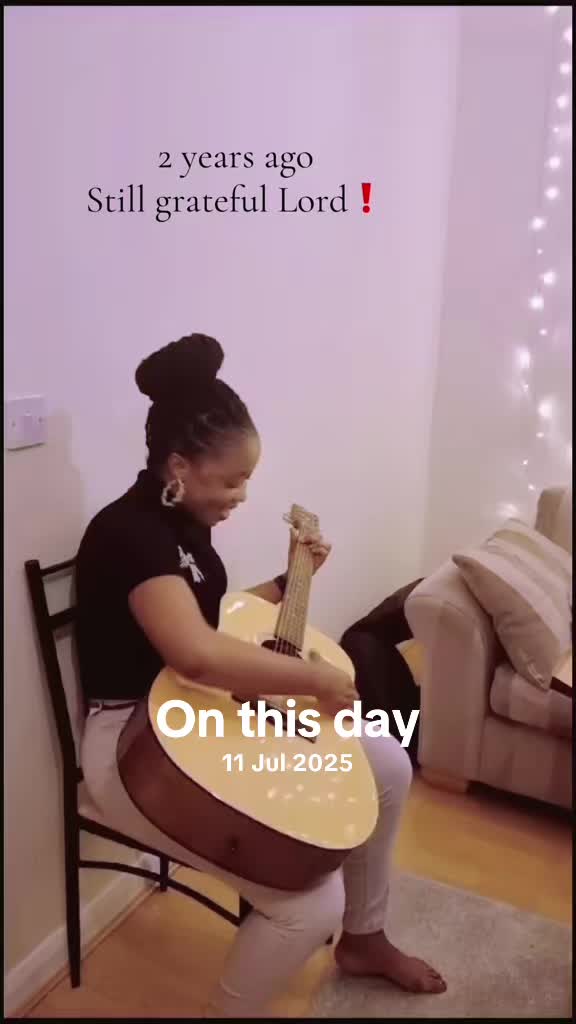 @JosephineBensonMusic🎤