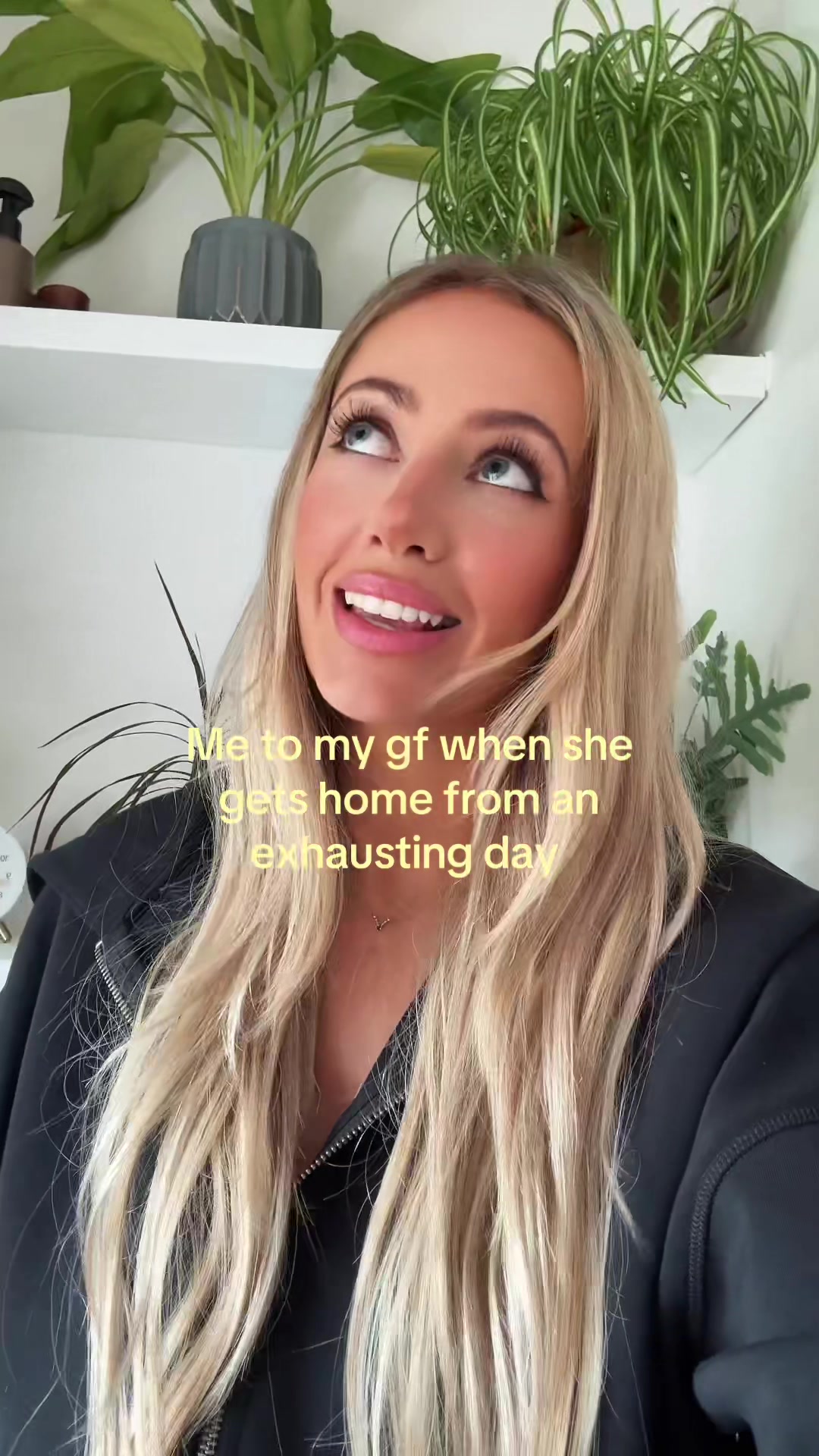 @Lisa J Evans sapphic author ⚢