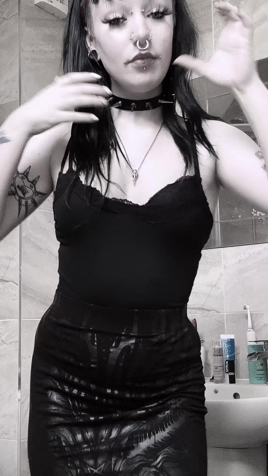 @🪦