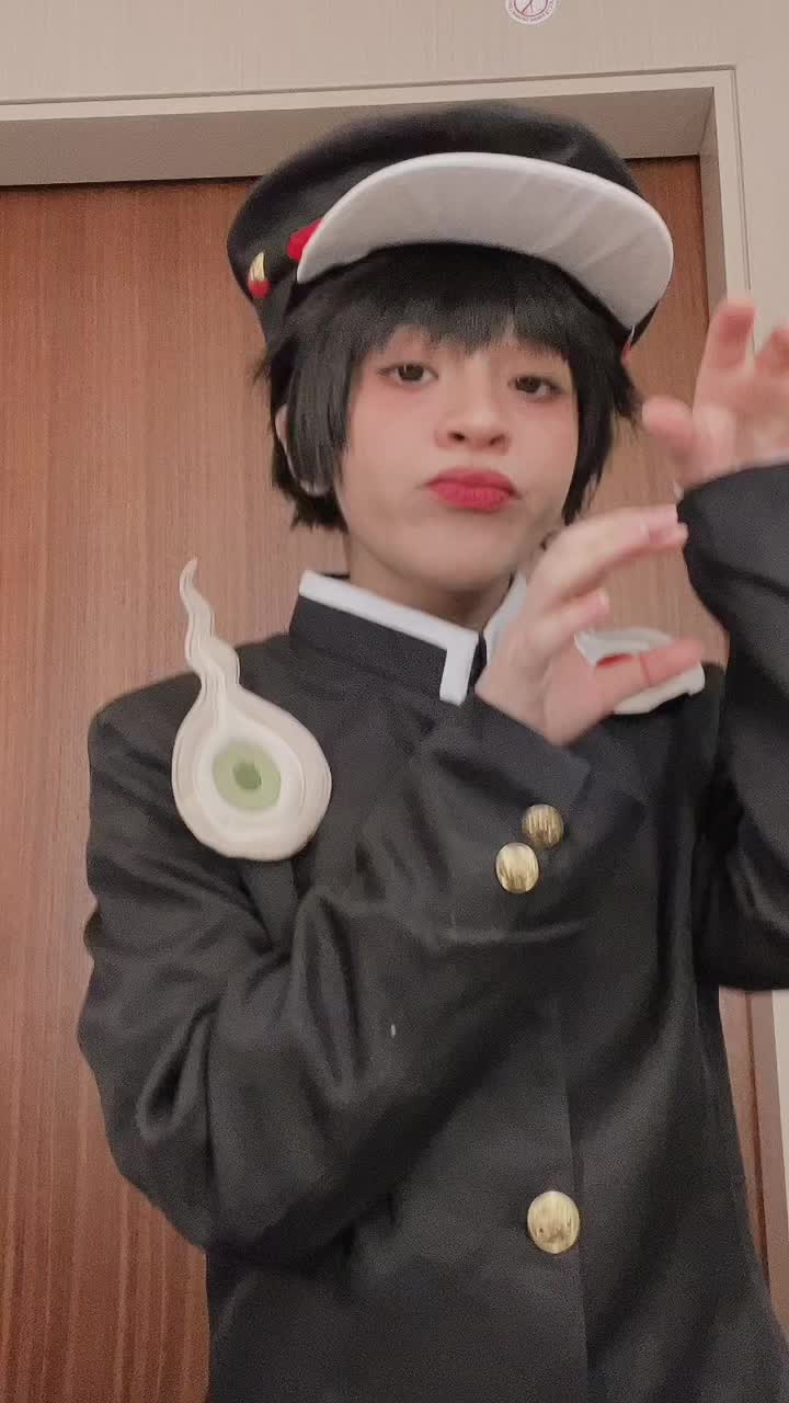 @𝐛𝐨𝐦𝐢