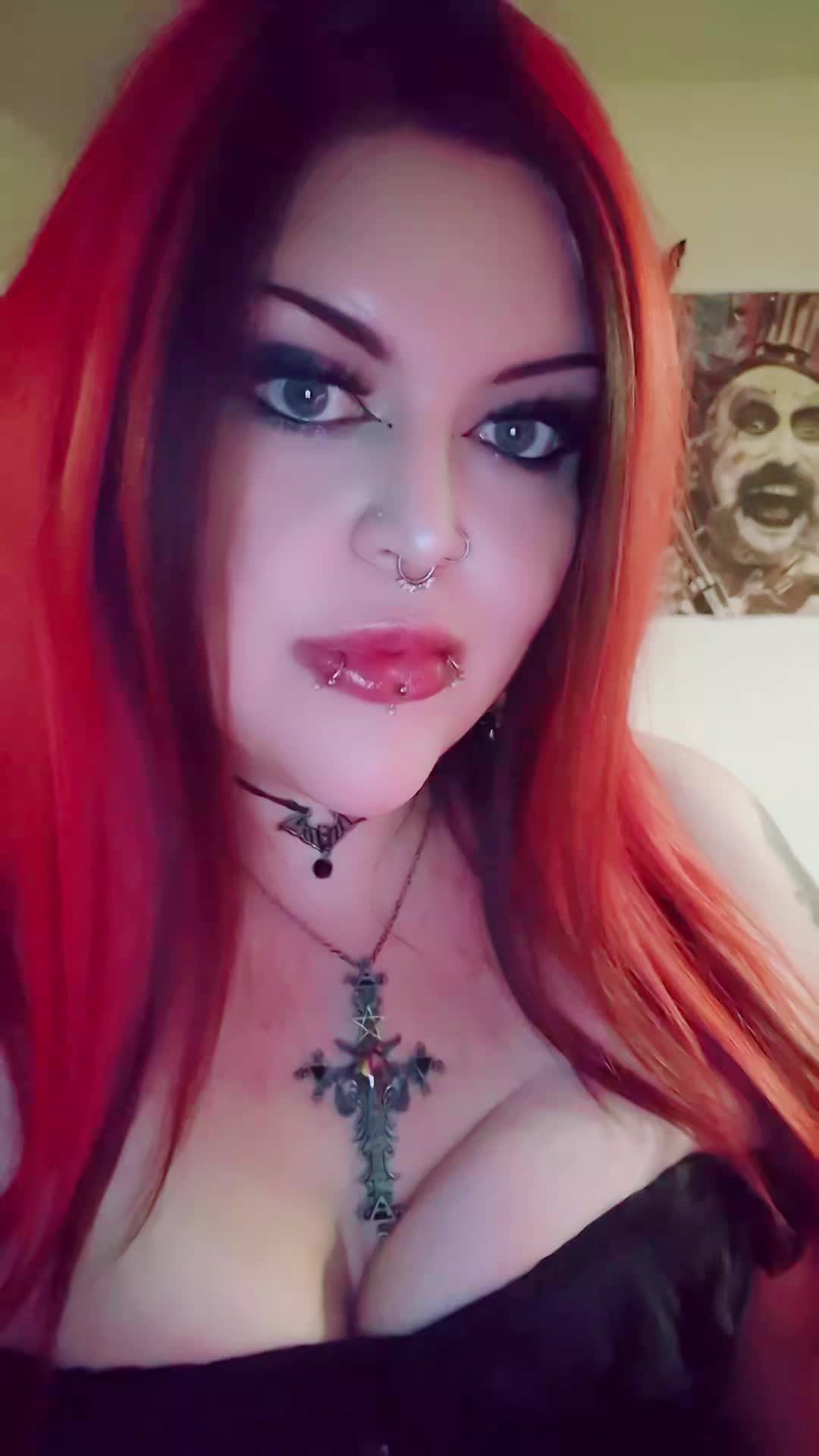 @Sicmurderdollie