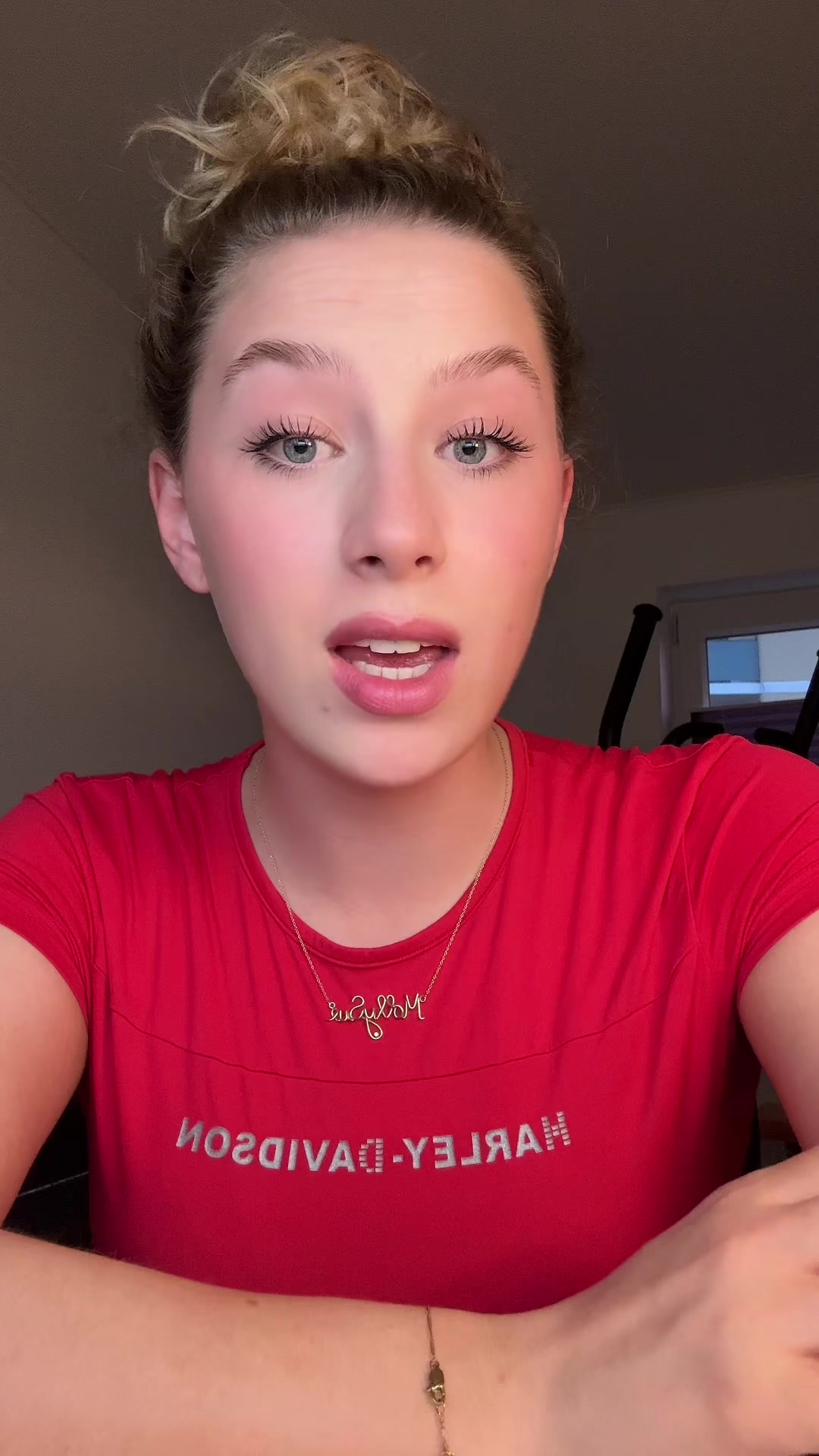 @MOLLYSUE
