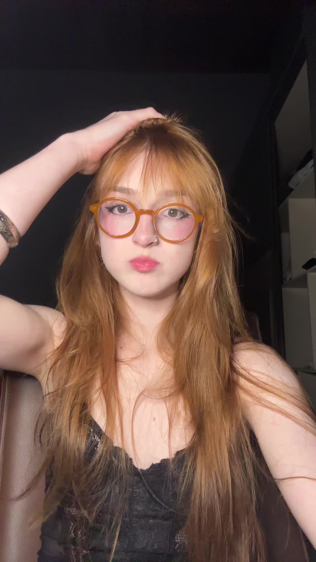 @laura