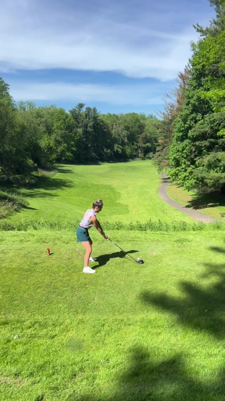 @thatgolfinggrastagirl