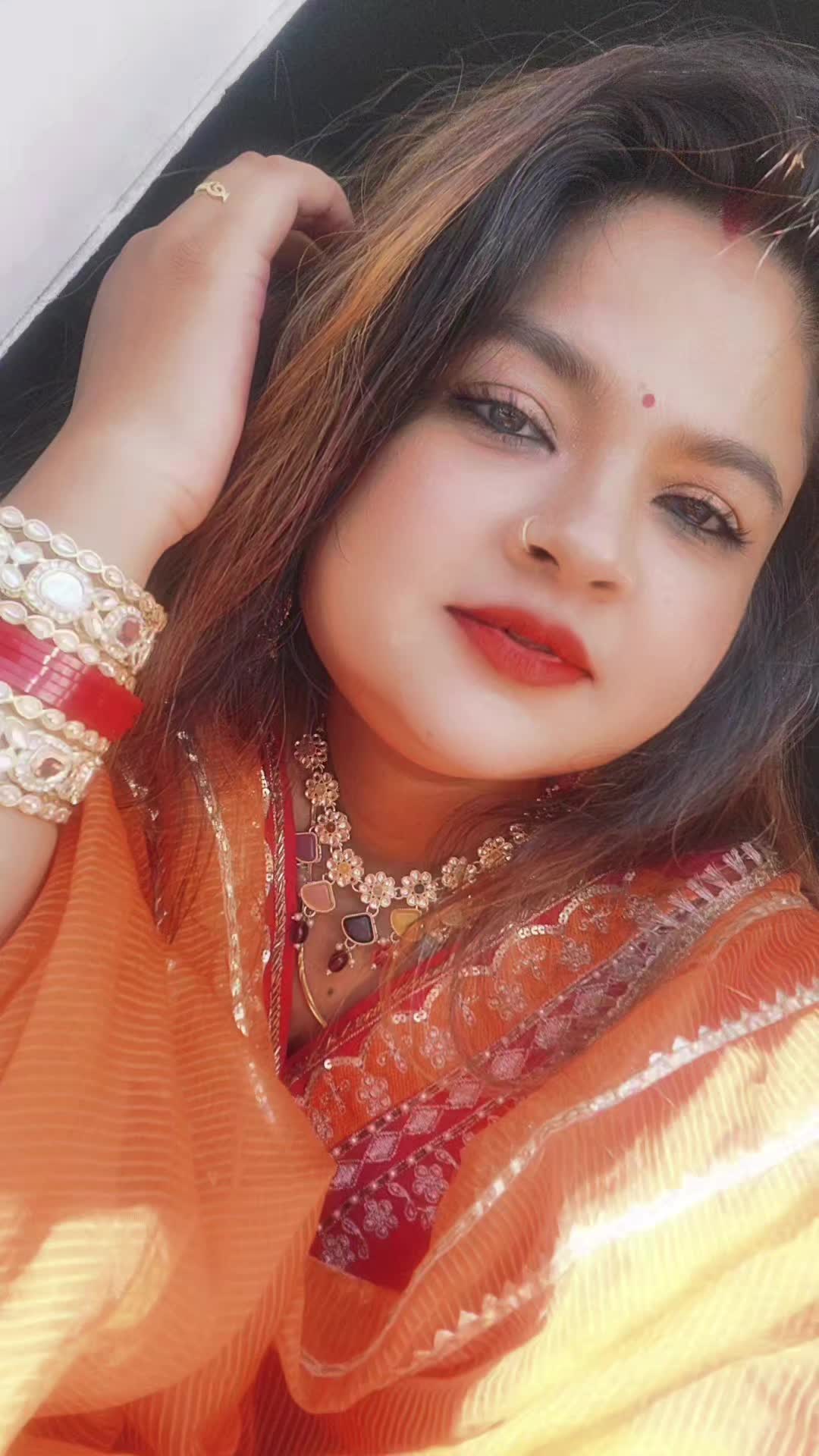 @MAAHI NEGI 👸
