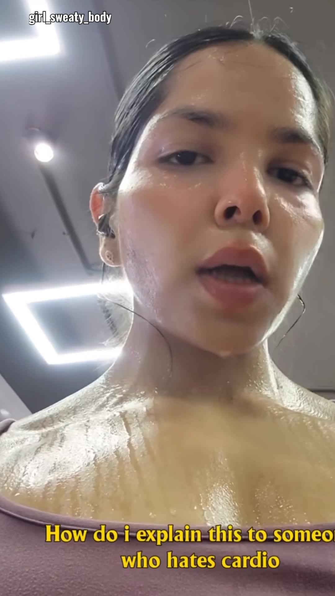 @girl_sweaty_body
