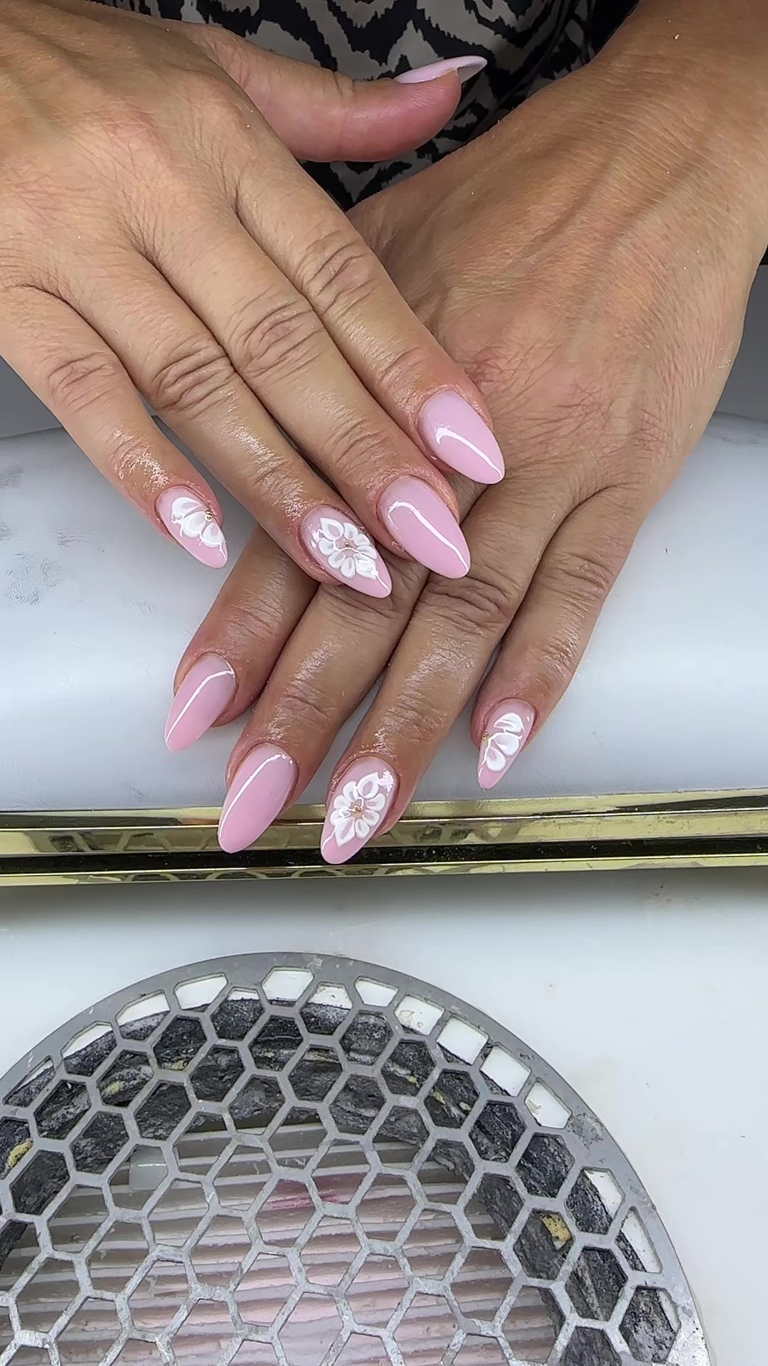 @Hairartist_nails