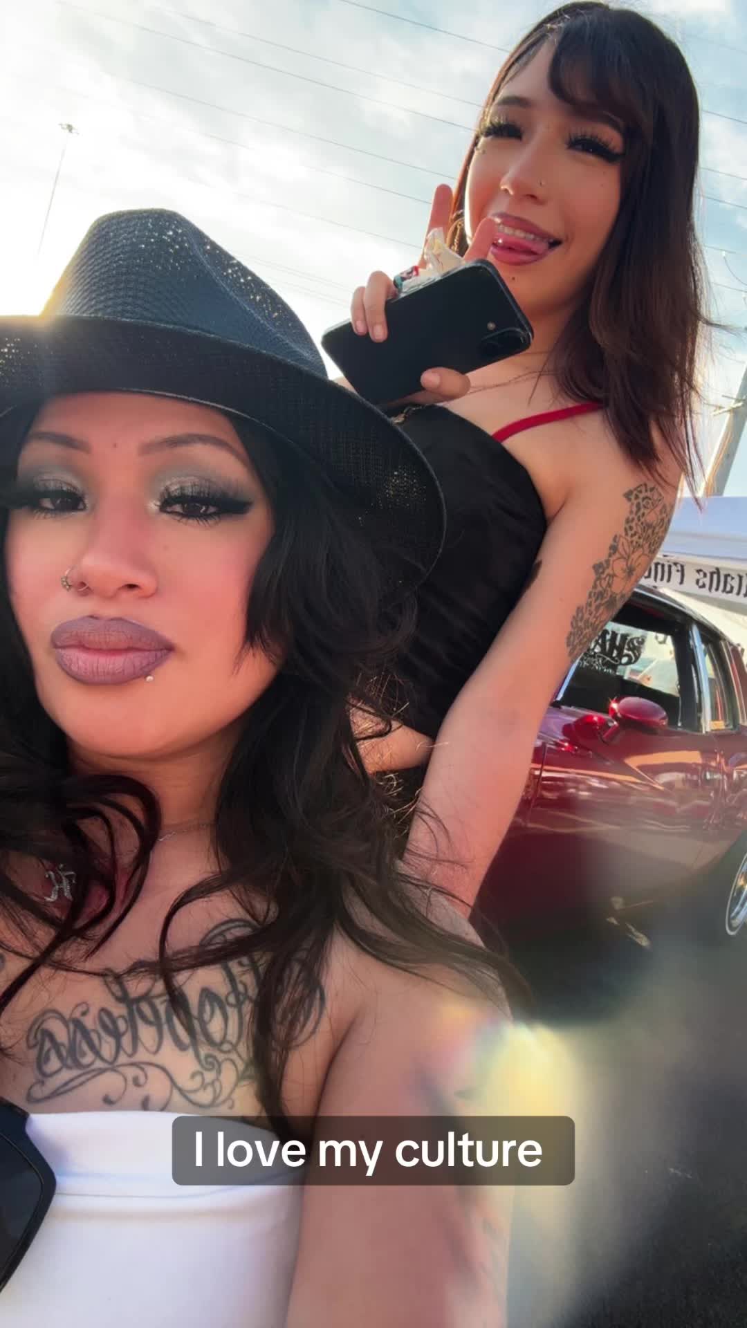 @hollywoodbadass