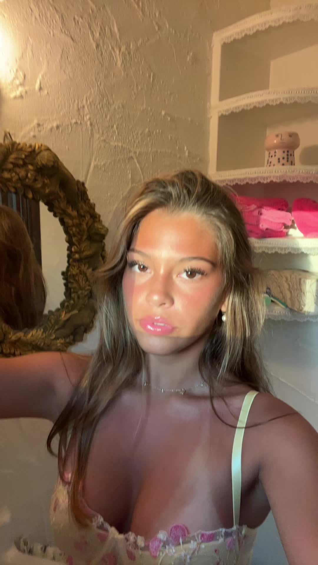 @alejandra