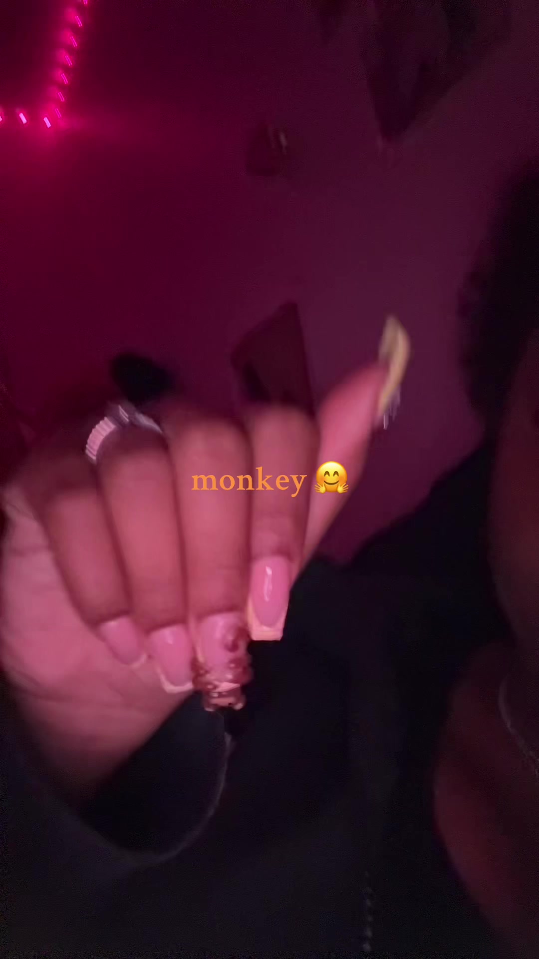 @1800💋.