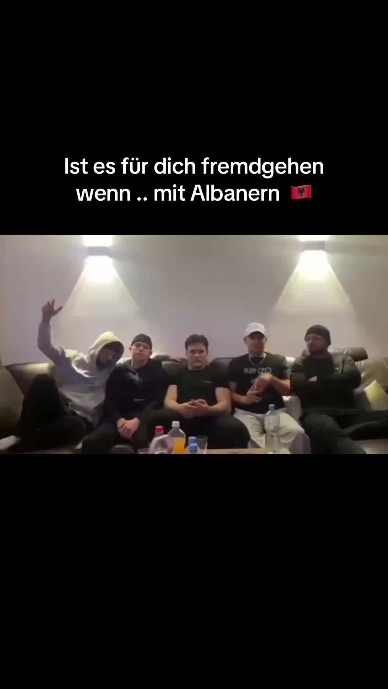 @🇦🇱