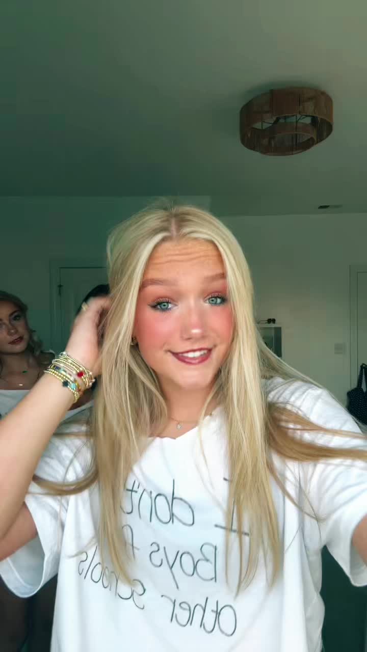 @zoesecretpriv3