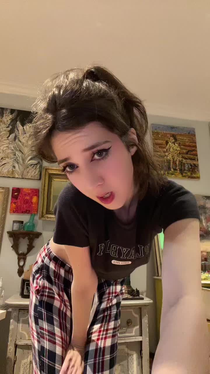 @Isabella