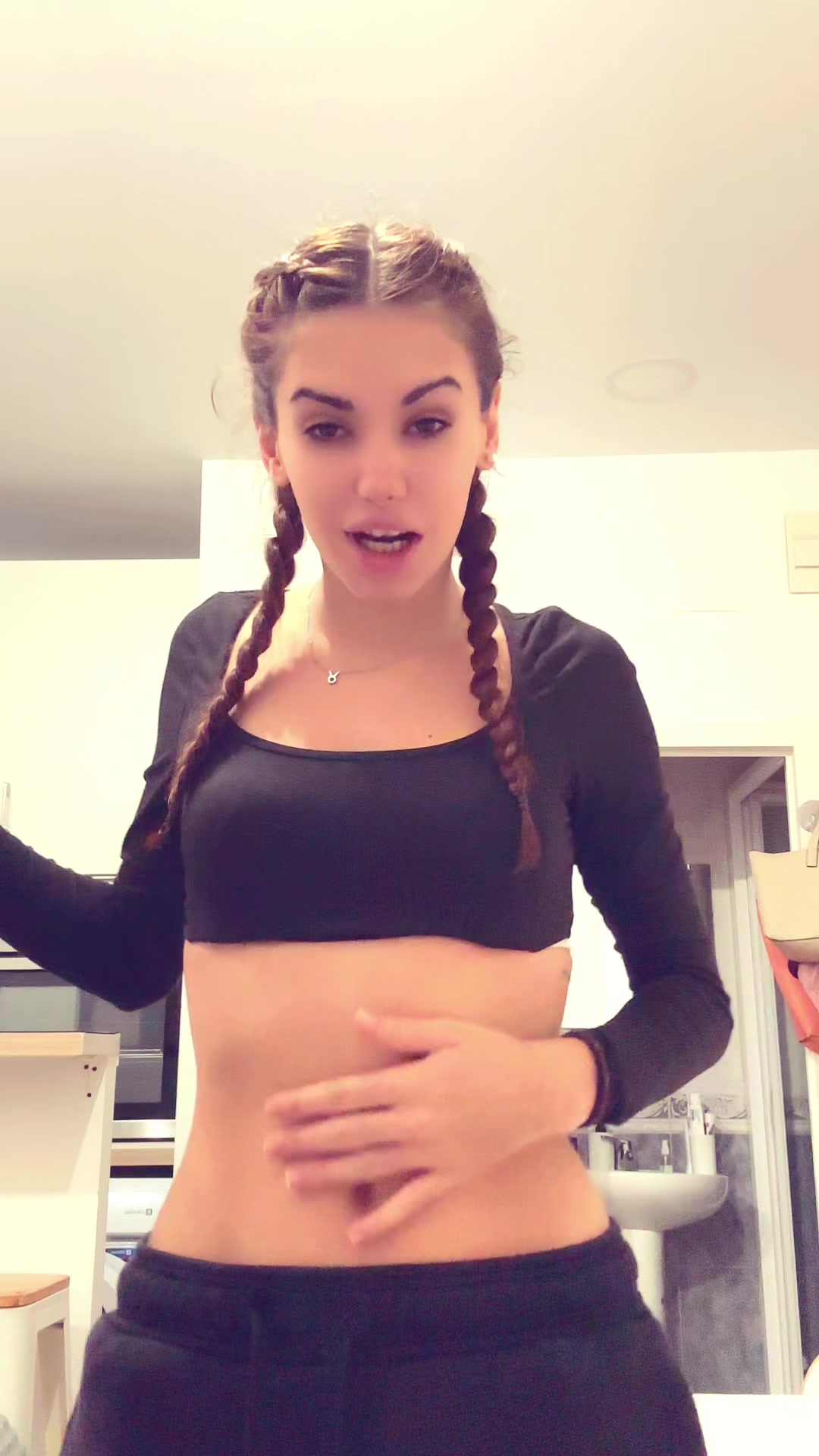 @maria33